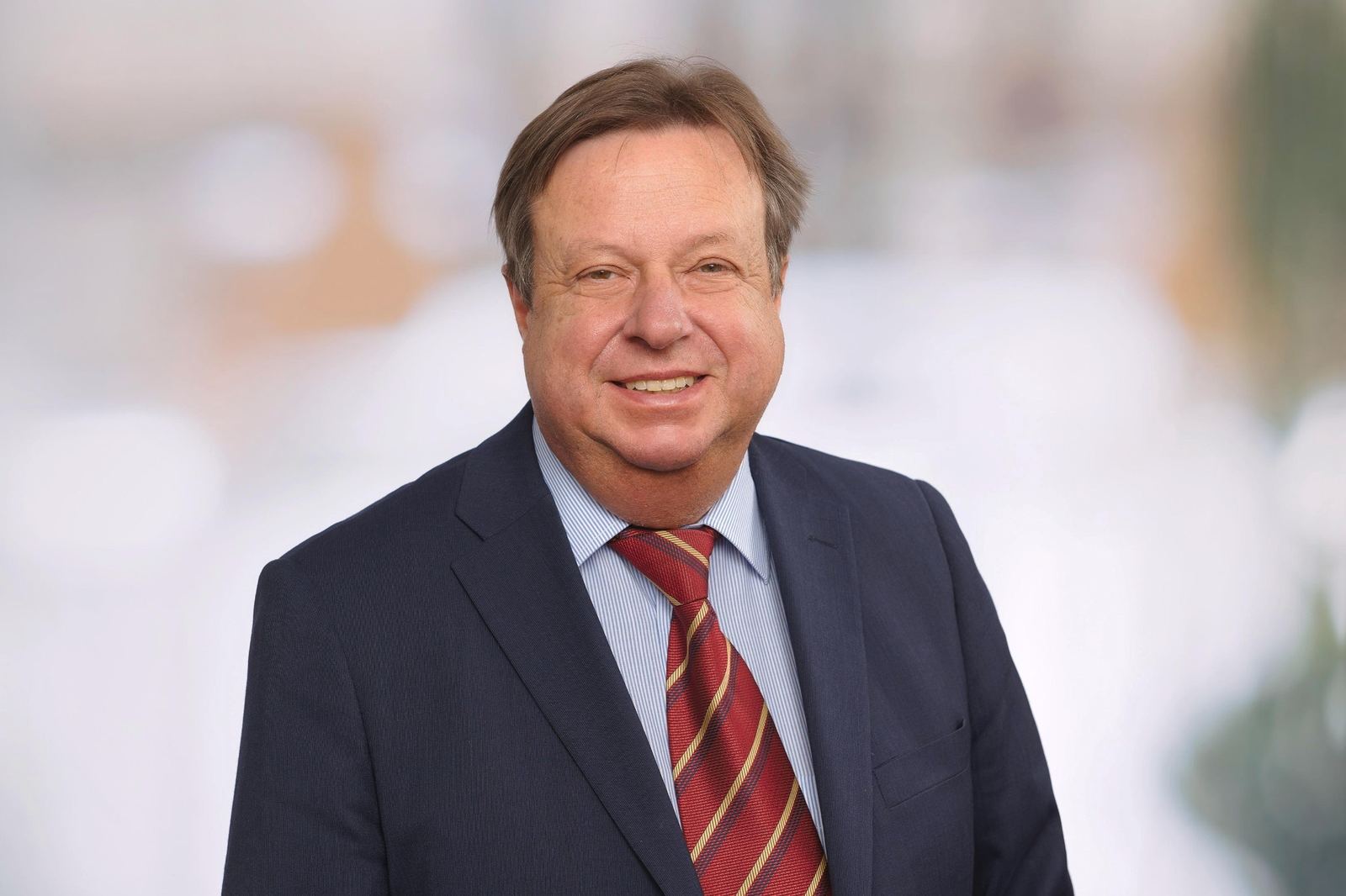 Gerhard Hahn — Geschäftsführer FREITAG® Immobilien GmbH Gerhard Hahn — Geschäftsführer FREITAG® Immobilien GmbH
